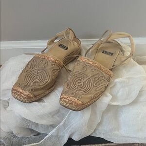 Stuart Weitzman Beige Espadrille Flats, size 7.5